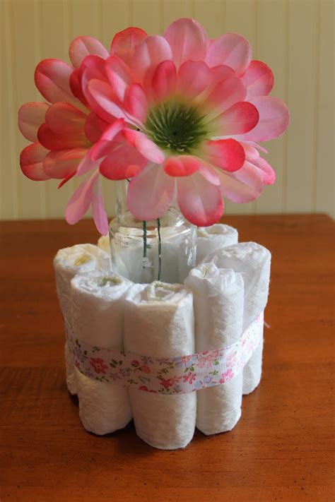 Diy Baby Shower Diaper Cake Centerpieces Instructables