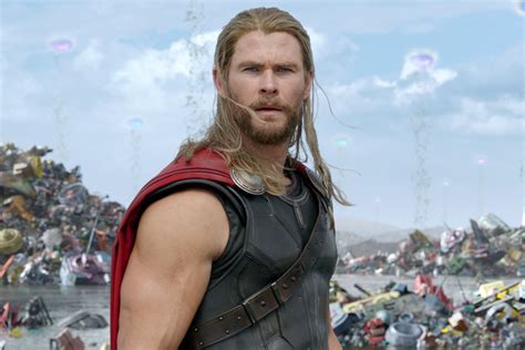 Avengers 4 Chris Hemsworth Says Thor Contract Is Up After