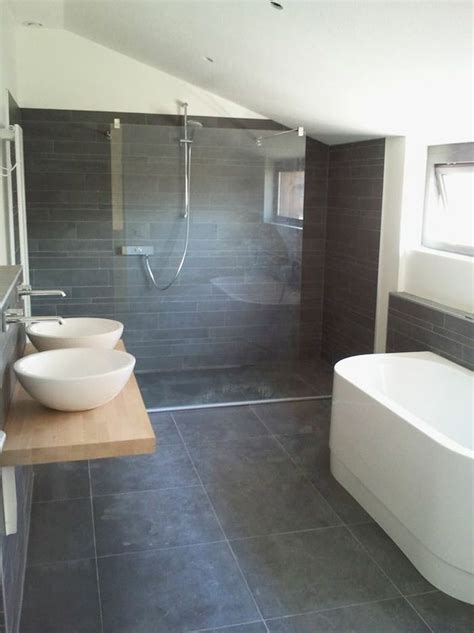 40 Grey Slate Bathroom Floor Tiles Ideas And Pictures Grey Bathroom