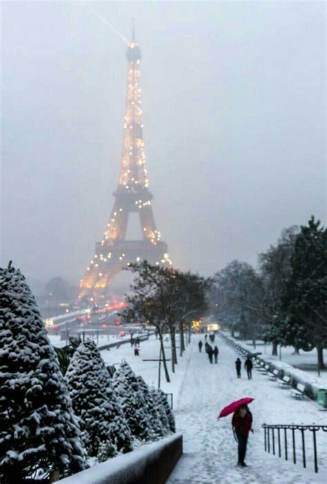Snow In Paris Paris Winter Beautiful Paris Christmas In Paris