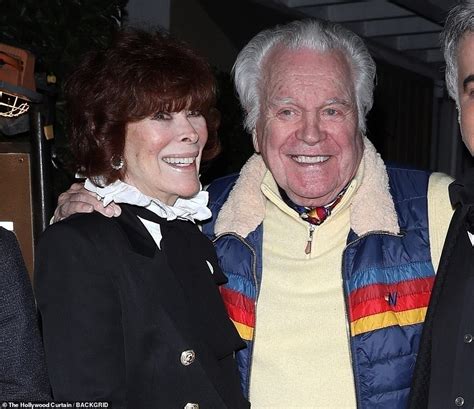 Robert Wagner Of Hart To Hart Fame Is Seen In A Rare Public Outing As
