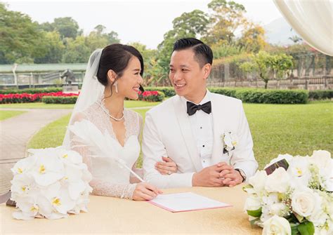 According to hong kong tabloids, philip was initially drinking with a group of caucasian male friends. Actress Myolie Wu weds businessman Philip Lee, more than a ...
