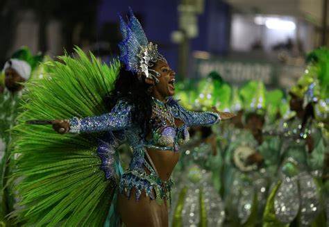 Rio Carnival 2017 Spectacular Photos Of The Most Glamorous Revellers Samba Dancers And Costumes