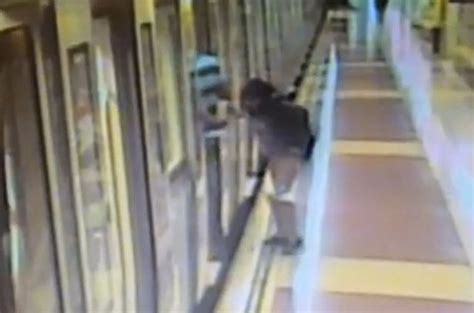 shocking video shows shameless woman peeing on tube platform 24 hours cloud hot girl