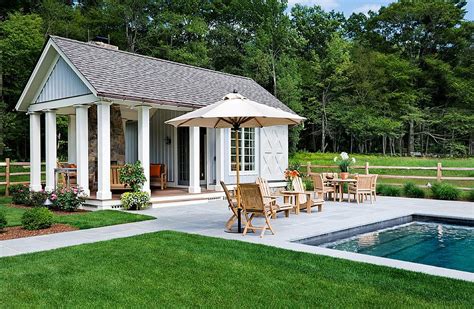 25 Pool Houses To Complete Your Dream Backyard Retreat
