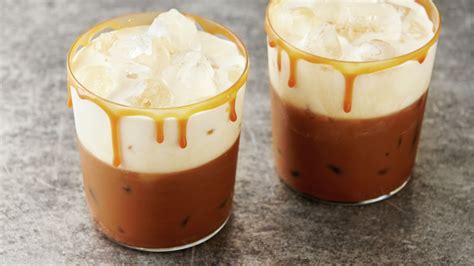 Mix the salted caramel sauce and salted caramel liqueur in a small jug until well combined. Salted Caramel Vodka Mule - Caramel Apple Cider Cocktail ...