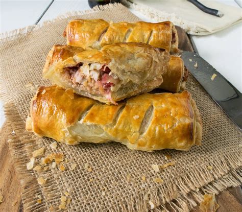 Turkey Stuffing And Cranberry Sausage Rolls Fast Dinners Yummy