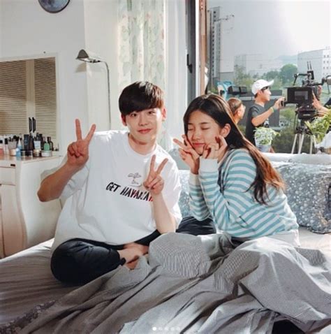 First Sleepy Couple Stills For SBS S While You Were Sleeping Dramabeans Korean Drama Recaps