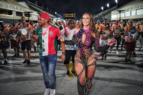 Paolla Oliveira Cai No Samba Em Ensaio Da Grande Rio Confira As Fotos Mh Carnaval