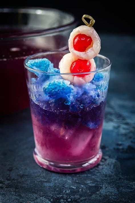28 Wickedly Good Drink Ideas For Halloween (Adult & Kid ...