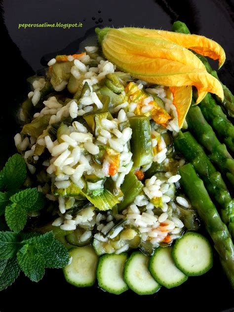 320 gr di riso gamberetti q. Risotto con zucchine, asparagi e fiori di zucca
