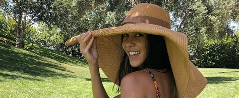 kourtney kardashian bikini pictures popsugar uk