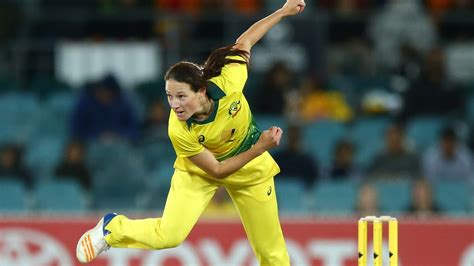 Australian Womens Cricket Team Beat Pakistan By Five Wickets In Odi In