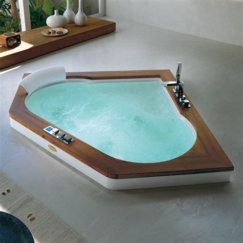 Jacuzzi Aura Corner 140 Freestanding Whirlpool Bath 1400 X 1400mm