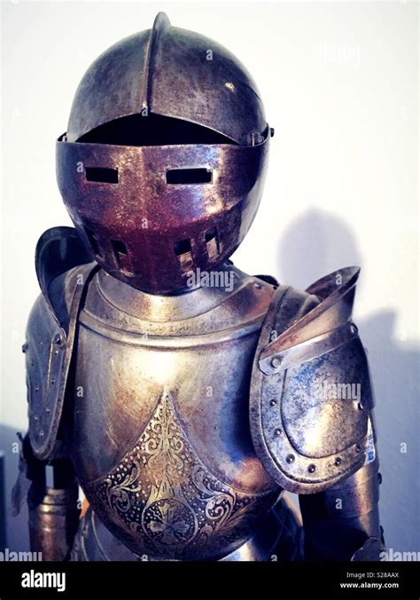 Armor Statue Hi Res Stock Photography And Images Alamy