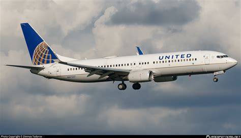 N87527 United Airlines Boeing 737 824wl Photo By Dennys Todorov Id