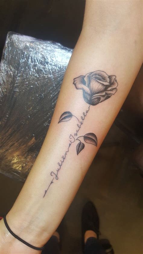 Flower Name Tattoo Made By Inkt Prikkers Bente Blok Tattoos