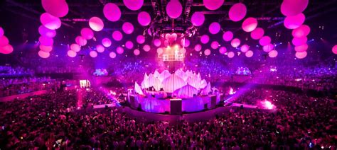 Eye Candy 40 Photos Of Beautiful Edm Festival Stage Designs
