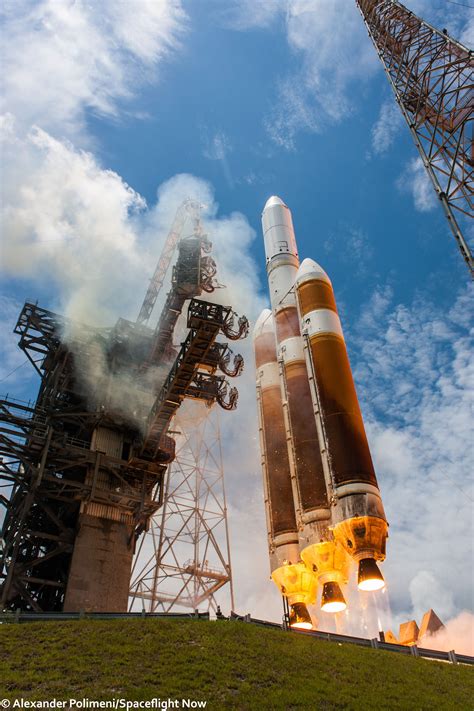 Photos More Shots Of Saturdays Delta 4 Heavy Rocket Launch