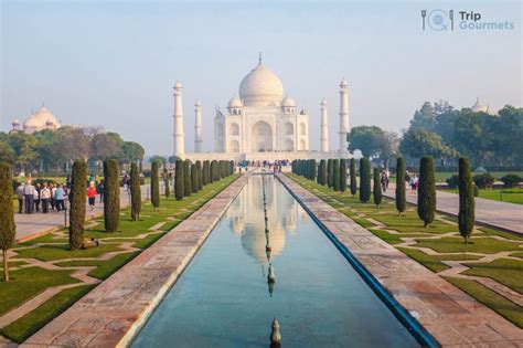 Welcome to taj mahal, standing majestically on the banks of river yamuna. 5 Great Reasons To Book A Taj Mahal Sunrise Tour from Delhi
