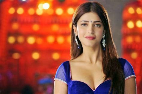 Shruti Haasan Hot Stills From Pimple Dimple Song