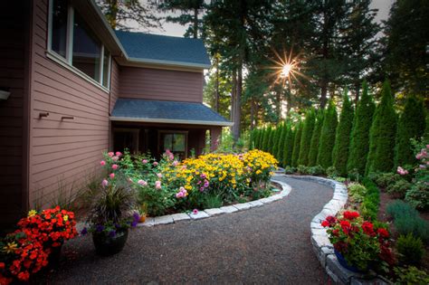 Hillside Sophisticated In Forest Heights Oregon Traditional Garden