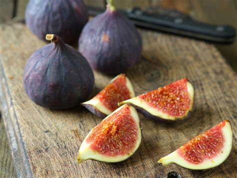 How To Eat A Fig Off The Tree