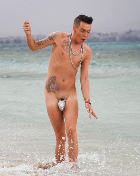 BLOG A Bottom Naked Bobby Norris Debuted The Ghastly Accessory While