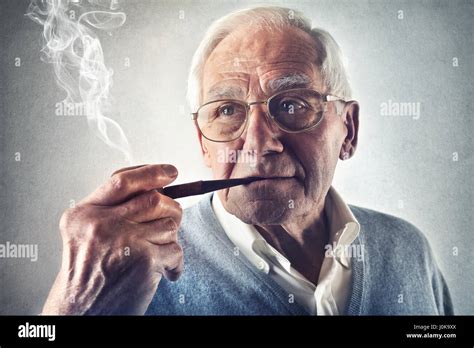 Man Smoke Face Caucasian Hi Res Stock Photography And Images Alamy