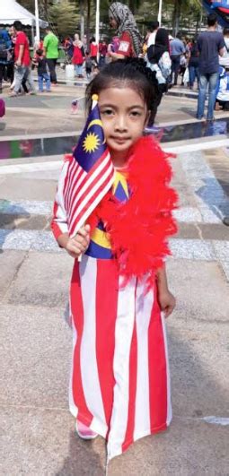 From wikipedia, the free encyclopedia. Bernamaians...: 'Baju Bendera' semarakkan semangat ...