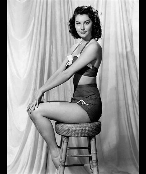 Ava Gardner Turns Heads In This 1948 Portrait Ava Gardner 1940s