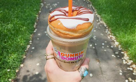 These keychains fit perfectly around your wrist are strong they are made of faux leather and m… Dunkin' Donuts on Twitter: "DD tip: Iced coffee doubles as a donut holder. http://t.co/iWeOlakQZe"