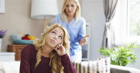 10 Helpful Ways To Respond To A Critical Mother In Law