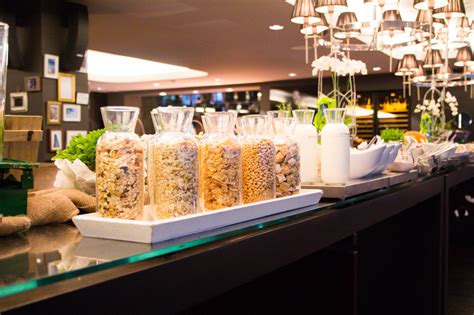 Roomers is a five star hotel located in the city of frankfurt. Das Roomers in Frankfurt am MainHOTEL DE citymoments
