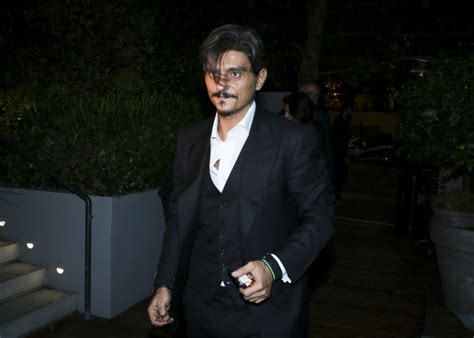 Ο δημήτρης γιαννακόπουλος προκάλεσε με τη δημόσια «ταυτοποίηση» προσώπων, έπειτα από την επίθεση στο σπίτι του. Δημήτρης Γιαννακόπουλος: "Ο πατέρας μου θα ήταν χαρούμενος"