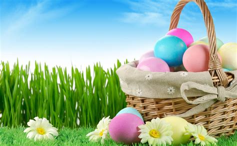 This wallpaper has a soft purple background with happy easter in the center of the background. Easter Wallpaper HD download free collection (60 ...