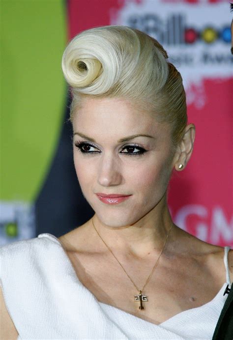 Times You Desperately Wanted To Be Gwen Stefani Mens Hairstyles Thick Hair Vintage