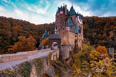 Conheça Os 24 Castelos Medievais Mais Bonitos Da Europa