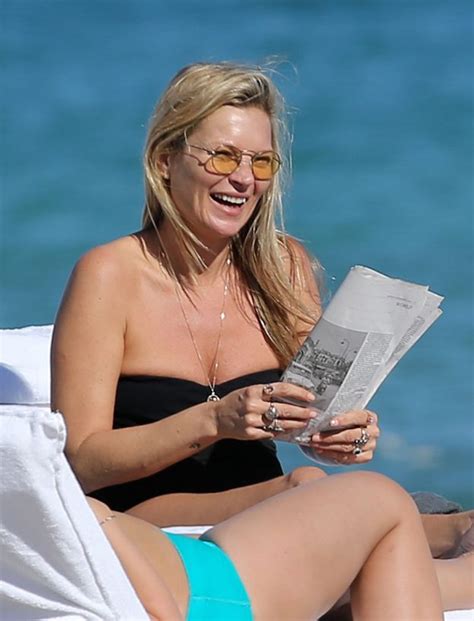 Kate Moss Sexy Pics In Bikini On The Beach In Miami The Fappening