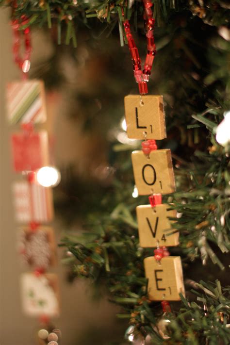 32 Diy Christmas Decorations Homemade Holiday Decorating