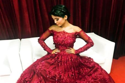 Stylebuzz Shivangi Joshi Steals The Show In A Ravishing Red Gown At