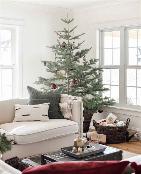 Farmhouse Christmas Decor Living Room And Tree Ideas