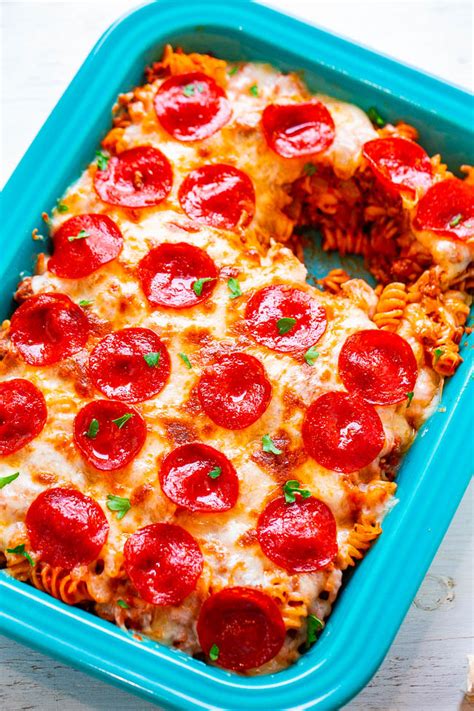 Preheat the oven to 300 degrees. Pepperoni Pizza Casserole (Easy Pasta Casserole Recipe ...