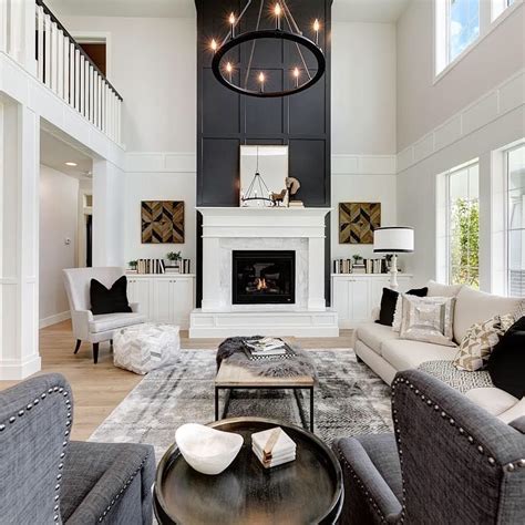 Pin By Eileen Flynn On Home Sweet Home In 2021 Tall Ceiling Living
