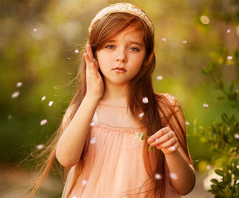 Pictures Little Girls Brown Haired Cute Children Face