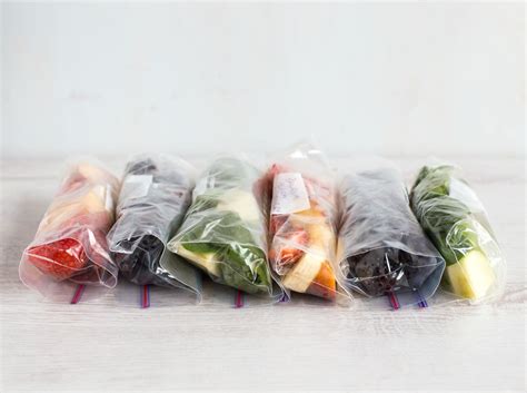 These Freezable Smoothie Bags Will Make Breakfast A Breeze How To Make Breakfast Breakfast