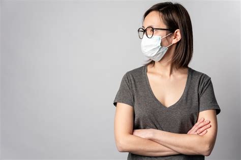 free photo portrait of adult woman wearing surgical mask