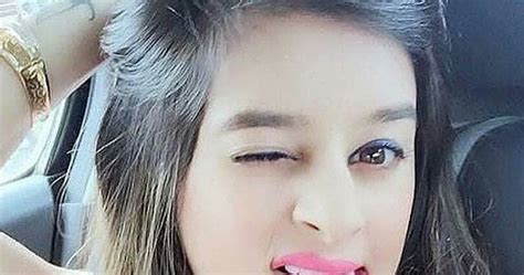 tik tok beautiful selfie girls fareeha most beautiful and naughty cute pakistani selfie girl