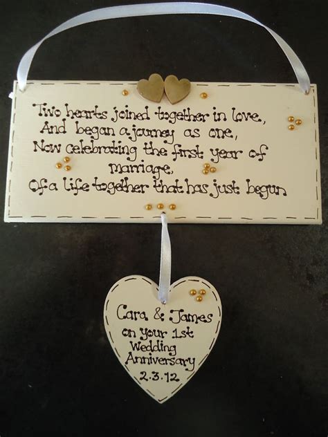 1 year wedding anniversary gift ideas for your wife need to be romantic and made from paper or clocks if. 1st Wedding Anniversary Gifts