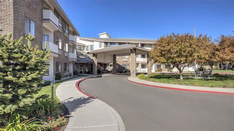 Senior Apartments In Carson City Nv Holiday Carson Plaza